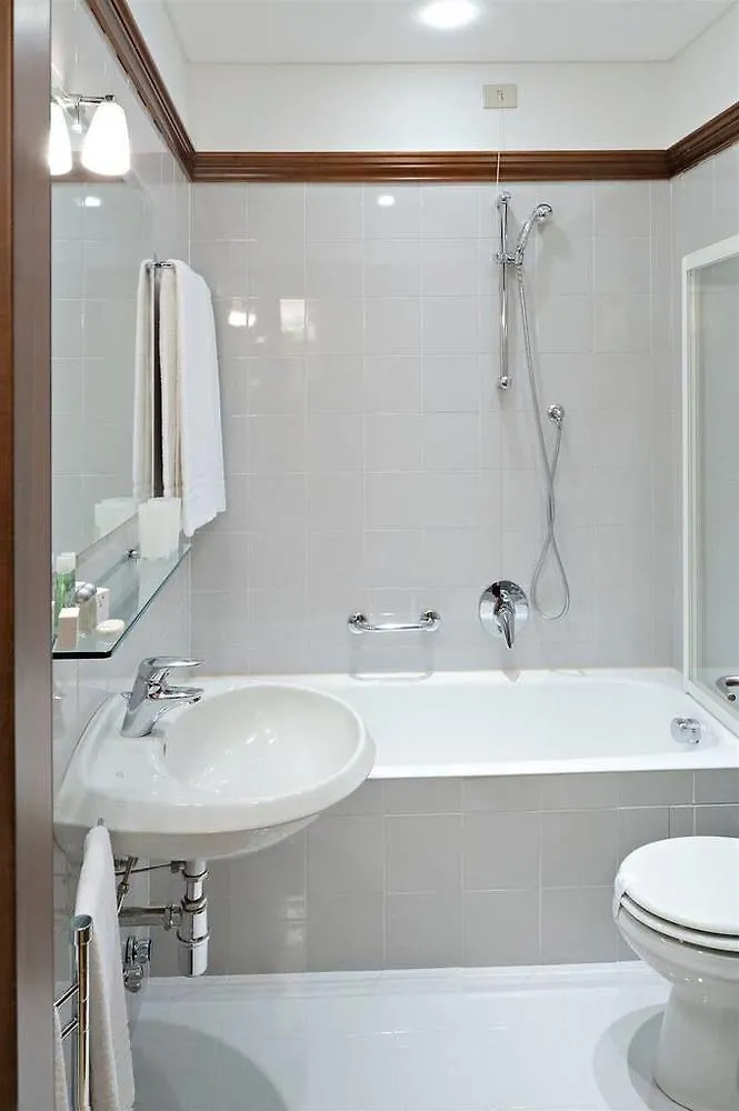 Hotel Gran Duca Di York Milan 3*,